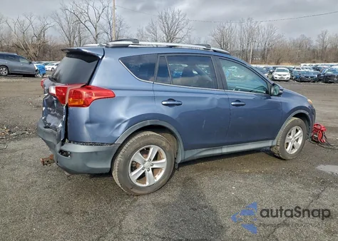 2014 Toyota Rav4 Xle z USA, uszkodzony, nr VIN 2T3RFREV7EW170583